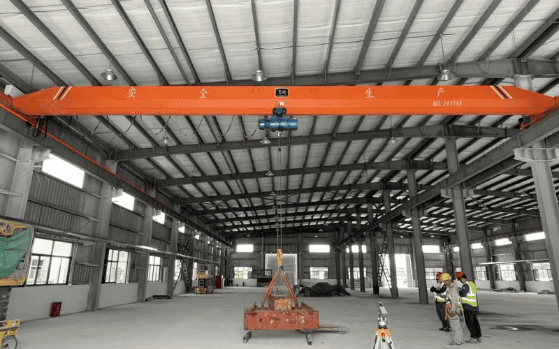 overhead crane in a stele workshop