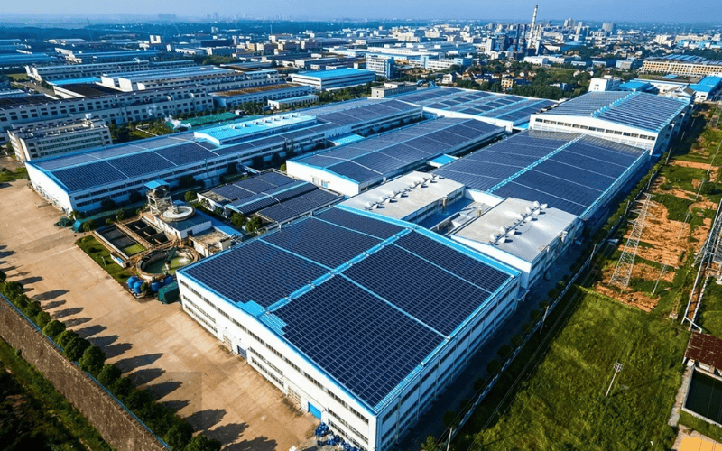 steel warehouses with solar energy